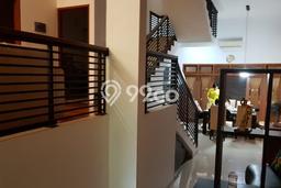Ready to Use! Luxury House LT 140m2 Desain Modern di Puri Indah Ready to Use! Luxury House LT 140m2 Desain Modern di Puri Indah