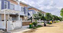 Rumah Minimalis di Cinere, Depok, Luas 105m² Bangunan 115m² Rumah Minimalis di Cinere, Depok, Luas 105m² Bangunan 115m²