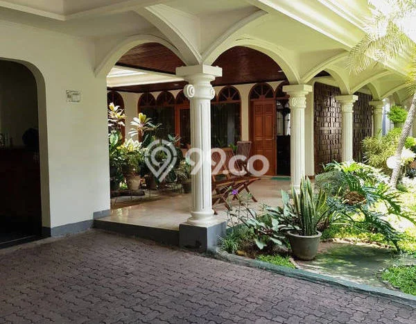 For Sale! Luxury House LT 823m2 Desain Modern di Permata Hijau For Sale! Luxury House LT 823m2 Desain Modern di Permata Hijau