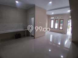 For Sale Rumah 3 Kamar Lokasi Ideal Bagus dan Strategis di Jagakarsa For Sale Rumah 3 Kamar Lokasi Ideal Bagus dan Strategis di Jagakarsa
