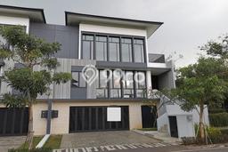 Rumah di BSD City, Tangerang, Luas 420m² Bangunan 418m² Rumah di BSD City, Tangerang, Luas 420m² Bangunan 418m²