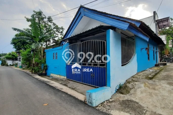 HARGA TERBAIK! Rumah Berkualitas area Jebres, LT 102m² Bangunan 102m² HARGA TERBAIK! Rumah Berkualitas area Jebres, LT 102m² Bangunan 102m²