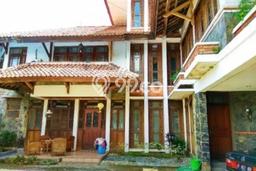 Rumah Asri LT 766 M2 dalam Komplek dekat Situ Gintung, Cirendeu Rumah Asri LT 766 M2 dalam Komplek dekat Situ Gintung, Cirendeu