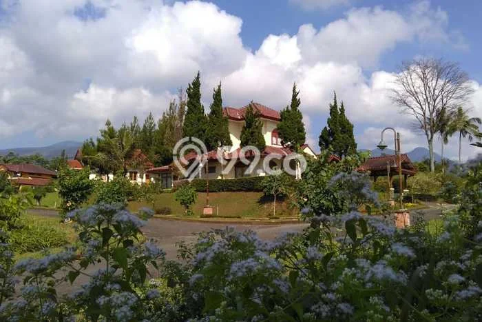 Rumah Strategis Modern Lb 136m2 di Ciater, Subang Rumah Strategis Modern Lb 136m2 di Ciater, Subang