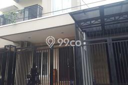 For Sale! Luxury House LT 120m2 Desain Elegan di Pondok Indah For Sale! Luxury House LT 120m2 Desain Elegan di Pondok Indah