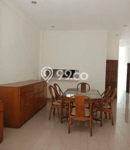 Rumah area Pondok Indah, 4 KT, Dekat Universitas, Luas 180m² Bangunan 200m² Rumah area Pondok Indah, 4 KT, Dekat Universitas, Luas 180m² Bangunan 200m²