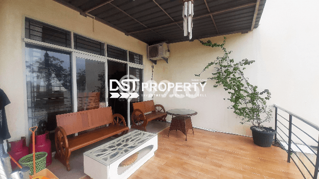 For Sale! Luxury House LT 250m2 Desain Modern di Batam Centre For Sale! Luxury House LT 250m2 Desain Modern di Batam Centre