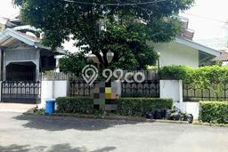 Ready to Use! Premium House LT 309m2 Desain Modern di Bintaro Ready to Use! Premium House LT 309m2 Desain Modern di Bintaro