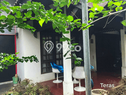 Rumah Asri di Bintaro, Akses ke Bintaro, Tangerang Selatan, Tangerang Selatan - LT 250m² Rumah Asri di Bintaro, Akses ke Bintaro, Tangerang Selatan, Tangerang Selatan - LT 250m²