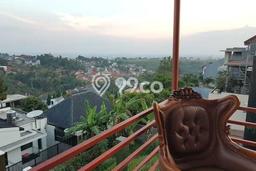 Rumah Terawat kawasan Dago, Bandung, LT 554m² LB 360m² HARGA MENARIK! Rumah Terawat kawasan Dago, Bandung, LT 554m² LB 360m² HARGA MENARIK!