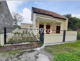 Rumah Sederhana Dijual di Colomadu 2 Kamar dengan LT 90m2 Rumah Sederhana Dijual di Colomadu 2 Kamar dengan LT 90m2