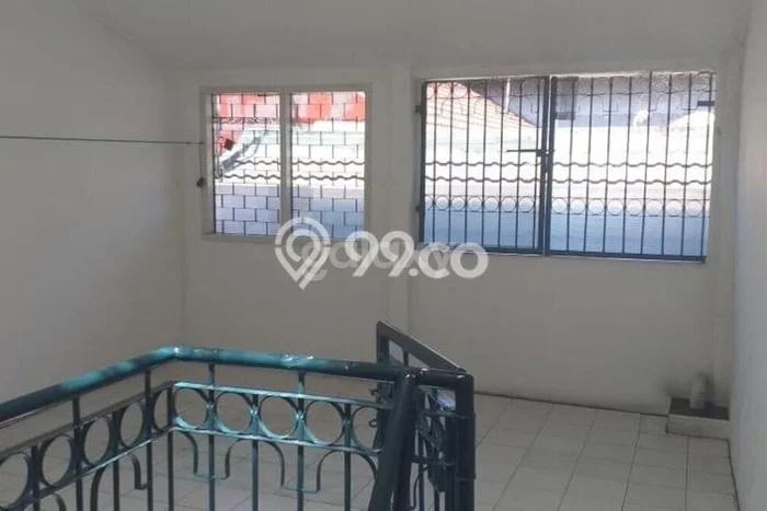 For Sale Rumah 3 Kamar Lokasi Strategis Nyaman dan Strategis di Sidoarjo For Sale Rumah 3 Kamar Lokasi Strategis Nyaman dan Strategis di Sidoarjo