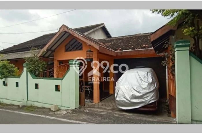 Dijual Cepat Rumah Favorit Siap Huni LB 400m2 di Jebres, Surakarta Dijual Cepat Rumah Favorit Siap Huni LB 400m2 di Jebres, Surakarta