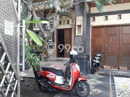 Rumah Kontrakan Denpasar LT 300m2 LB 400m2 Kawasan Gatot Subroto Rumah Kontrakan Denpasar LT 300m2 LB 400m2 Kawasan Gatot Subroto