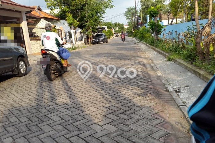 Siap Huni Rumah Mewah 7 Kamar di Rungkut Dekat ke Mana Saja Siap Huni Rumah Mewah 7 Kamar di Rungkut Dekat ke Mana Saja