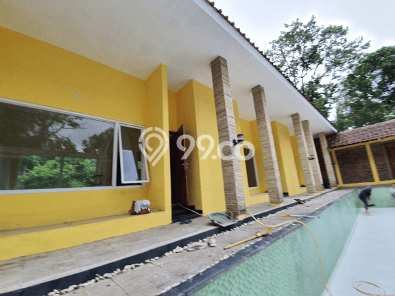 Rumah Strategis Modern Lb 250m2 di Mojogedang, Karanganyar Rumah Strategis Modern Lb 250m2 di Mojogedang, Karanganyar