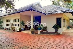 Dijual Rumah Luas Elegan Dengan View Eksklusif di Kemang, Jakarta Selatan Dijual Rumah Luas Elegan Dengan View Eksklusif di Kemang, Jakarta Selatan