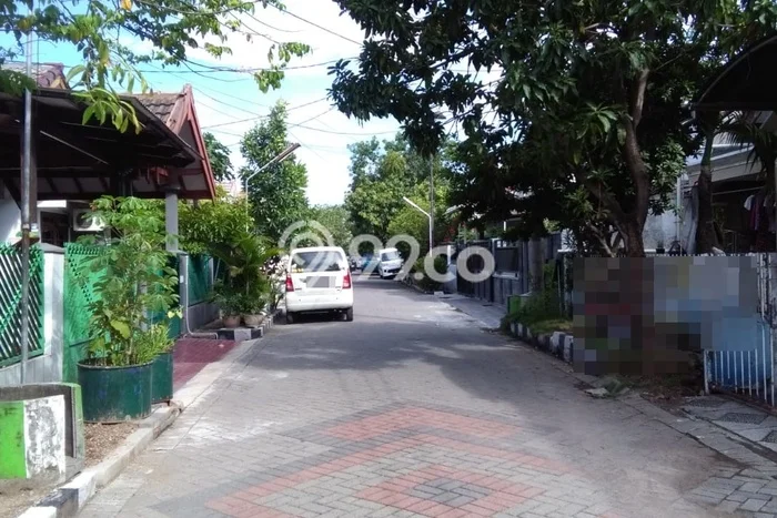 For Sale Rumah Mewah Exclusive di Wiyung, Surabaya For Sale Rumah Mewah Exclusive di Wiyung, Surabaya