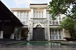 Jual Rumah Luas Megah Dengan View Eksklusif di Renon, Denpasar Jual Rumah Luas Megah Dengan View Eksklusif di Renon, Denpasar