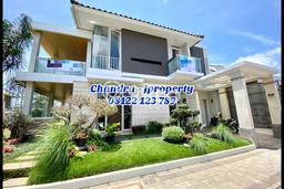 Jual Rumah Mewah Megah Dengan View Eksklusif di Kota Baru Parahyangan, Bandung Jual Rumah Mewah Megah Dengan View Eksklusif di Kota Baru Parahyangan, Bandung