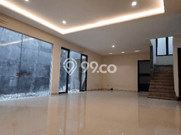 Rumah Lingkungan Nyaman kawasan Citraland, Surabaya, Luas 330m2m² LB 480m2m² Rumah Lingkungan Nyaman kawasan Citraland, Surabaya, Luas 330m2m² LB 480m2m²