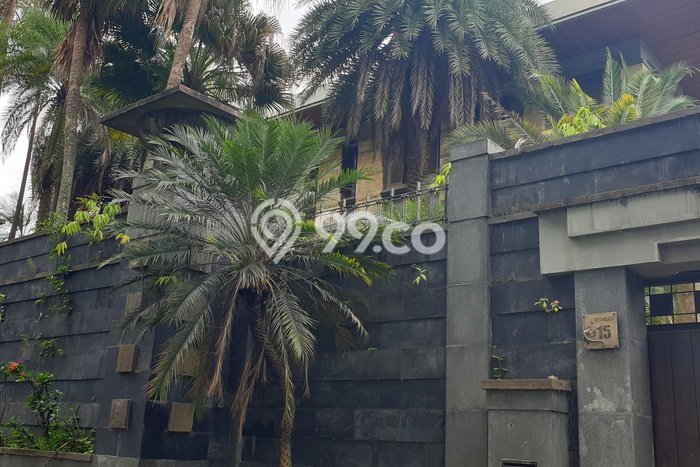 Rumah Elit Modern Tanpa Renovasi di Cipaganti Bandung Rumah Elit Modern Tanpa Renovasi di Cipaganti Bandung