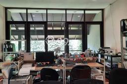 Rumah Elit LB 700m2 Siap Pakai Desain Elegan di Setra Duta, Bandung Rumah Elit LB 700m2 Siap Pakai Desain Elegan di Setra Duta, Bandung