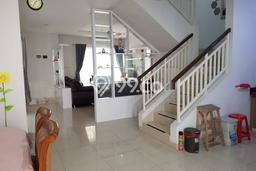 Rumah Eksklusif Siap Huni LT 140m2 di Kebon Jeruk, Jakarta Barat Rumah Eksklusif Siap Huni LT 140m2 di Kebon Jeruk, Jakarta Barat