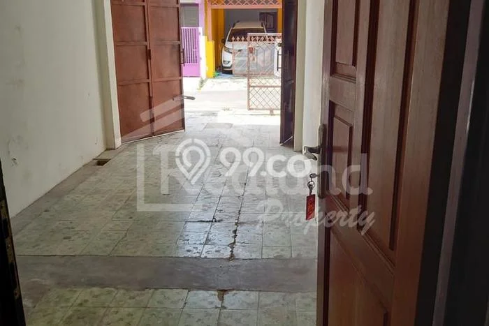 Lokasi strategis! Rumah siap pakai disewakan di Pedurungan LB 100m2 Lokasi strategis! Rumah siap pakai disewakan di Pedurungan LB 100m2