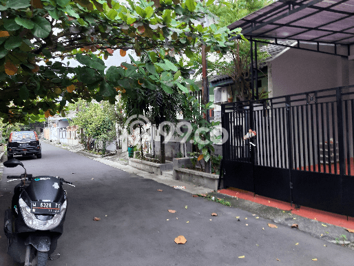 Lokasi strategis! Rumah siap pakai dikontrakkan di Jajar LB 80m2 Lokasi strategis! Rumah siap pakai dikontrakkan di Jajar LB 80m2