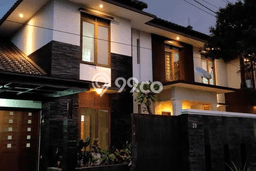 Rumah Elit Modern Tanpa Renovasi di Turangga Bandung Rumah Elit Modern Tanpa Renovasi di Turangga Bandung