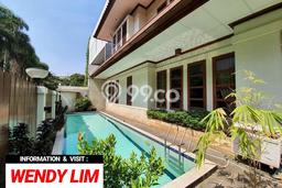 Rumah Elit LB 400m2 Siap Huni Desain Elegan di Mega Kuningan, Jakarta Selatan Rumah Elit LB 400m2 Siap Huni Desain Elegan di Mega Kuningan, Jakarta Selatan