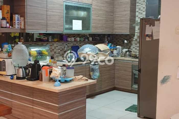 Rumah Elit Modern Tanpa Renovasi di Puri Indah Jakarta Barat Rumah Elit Modern Tanpa Renovasi di Puri Indah Jakarta Barat