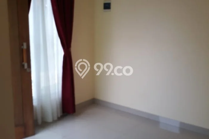 Rumah di , 2 KM, Area Nyaman Rumah di , 2 KM, Area Nyaman