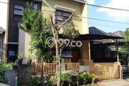 Jual Rumah Bagus Siap Huni LB 181m2 di Serpong, Tangerang Selatan Jual Rumah Bagus Siap Huni LB 181m2 di Serpong, Tangerang Selatan