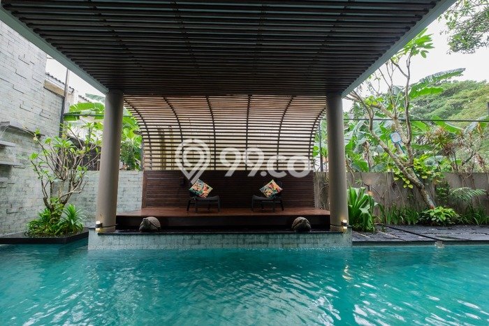Hunian Modern dengan LT 630m2 & LB 1150m2 Disewakan di Lippo Karawaci Hunian Modern dengan LT 630m2 & LB 1150m2 Disewakan di Lippo Karawaci
