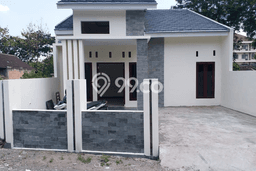 Jual Rumah Murah di Banjarsari Solo Harga Rp 435 Juta LT 100m2 Jual Rumah Murah di Banjarsari Solo Harga Rp 435 Juta LT 100m2