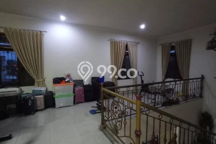 Ready to Use! Luxury House LT 276m2 Desain Elegan di Duta Garden Ready to Use! Luxury House LT 276m2 Desain Elegan di Duta Garden