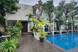 Ready to Use! Premium House LT 128m2 Desain Modern di Kemang Ready to Use! Premium House LT 128m2 Desain Modern di Kemang