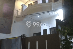 Disewakan Rumah Harga Terjangkau di Jelambar Jakarta Barat Punya 3 KT Disewakan Rumah Harga Terjangkau di Jelambar Jakarta Barat Punya 3 KT