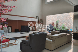 Rumah Mewah LB 450m2 Siap Huni Desain Elegan di Serpong Villa Melati Mas, Tangerang Selatan Rumah Mewah LB 450m2 Siap Huni Desain Elegan di Serpong Villa Melati Mas, Tangerang Selatan