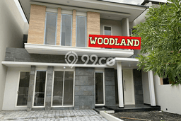 Rumah Terawat 4 KT 3 KM di Citraland, Surabaya Rumah Terawat 4 KT 3 KM di Citraland, Surabaya