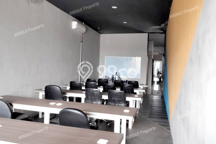 For Sale! Luxury House LT 280m2 Desain Modern di Tunggulwulung For Sale! Luxury House LT 280m2 Desain Modern di Tunggulwulung