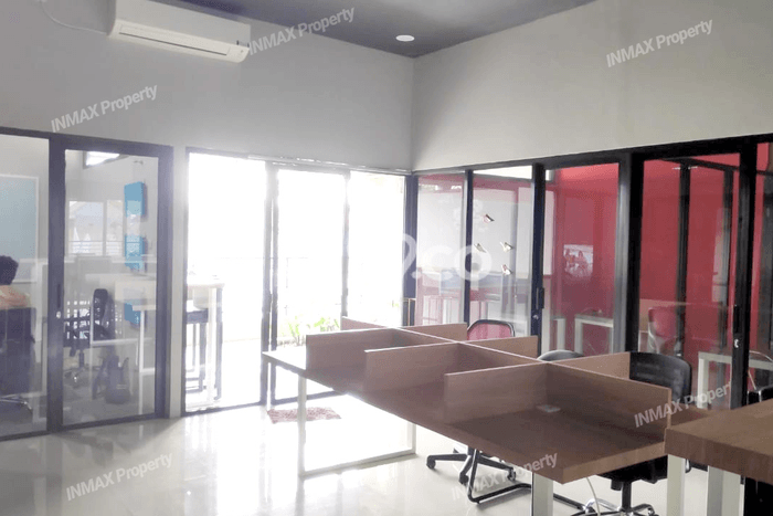 For Sale! Luxury House LT 280m2 Desain Modern di Tunggulwulung For Sale! Luxury House LT 280m2 Desain Modern di Tunggulwulung