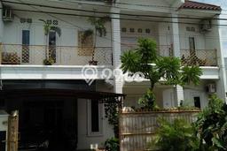 KESEMPATAN EMAS! Rumah area Serpong, Tangerang Selatan, LT 240m² Bangunan 300m² KESEMPATAN EMAS! Rumah area Serpong, Tangerang Selatan, LT 240m² Bangunan 300m²
