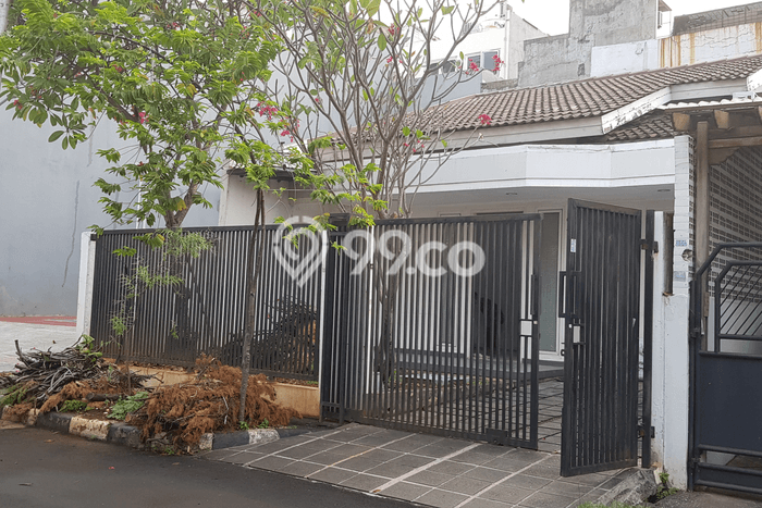 Rumah Asri di Intercon, 0 KM, Area Tenang, Luas 144m2m² Bangunan 130m2m² Rumah Asri di Intercon, 0 KM, Area Tenang, Luas 144m2m² Bangunan 130m2m²