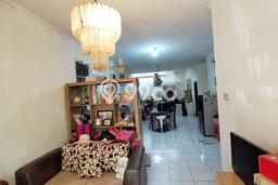Rumah Elit Modern Tanpa Renovasi di Metro Permata Tangerang Rumah Elit Modern Tanpa Renovasi di Metro Permata Tangerang