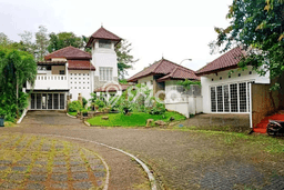 Rumah Luxury Modern Siap Huni di BSD City Tangerang Rumah Luxury Modern Siap Huni di BSD City Tangerang