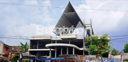 For Sale! Luxury House LT 623m2 Desain Elegan di Dieng For Sale! Luxury House LT 623m2 Desain Elegan di Dieng