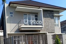 Rumah Berkualitas area Mekar Wangi, Bandung, LT 225m² Bangunan 230m² - HARGA NEGO! Rumah Berkualitas area Mekar Wangi, Bandung, LT 225m² Bangunan 230m² - HARGA NEGO!